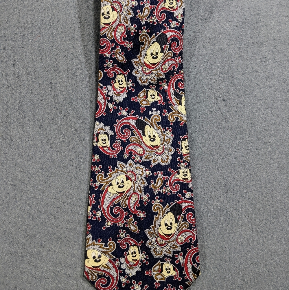 VTG Disney Mickey Mouse Neck Tie Balancine Inc Paisley‎ 100% silk